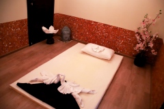 Интерьер комнаты классического тайского массажа